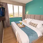 Vh Premier As & Meeting Center 4* טיראנה