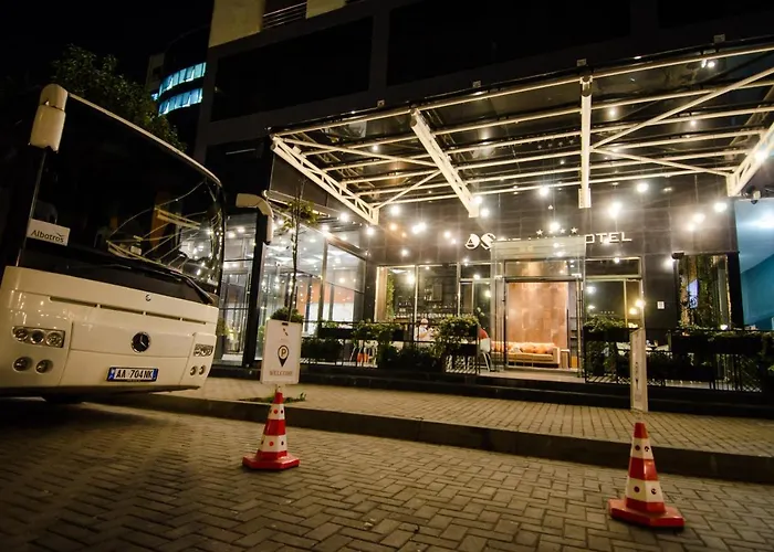 Vh Premier As & Meeting Center تيرانا